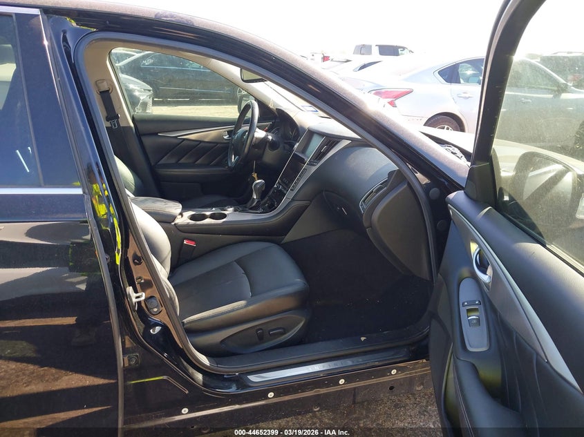 2015 Infiniti Q50 Premium