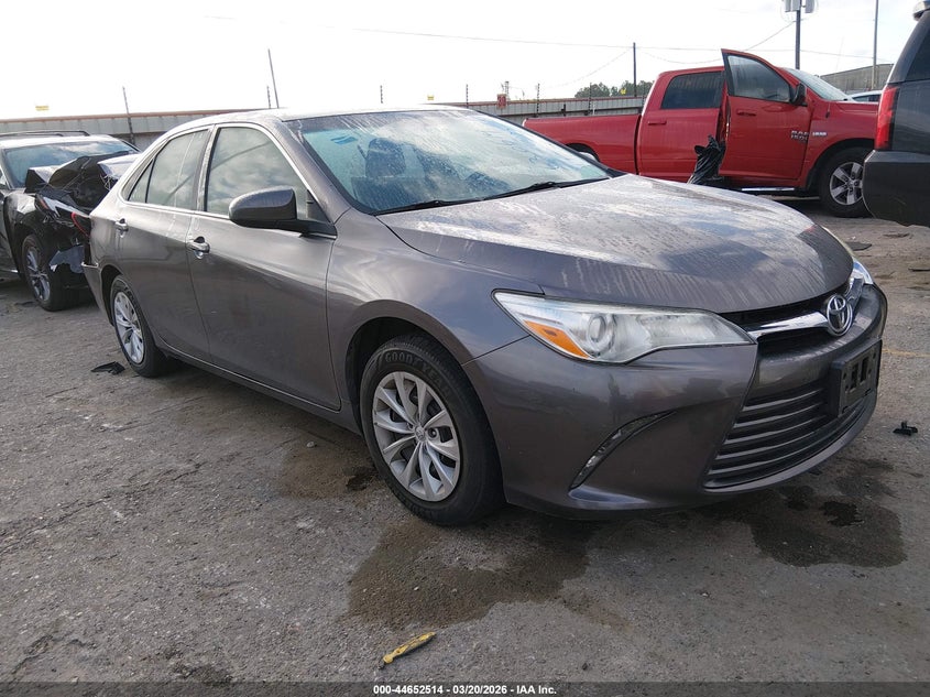2017 TOYOTA CAMRY LE
