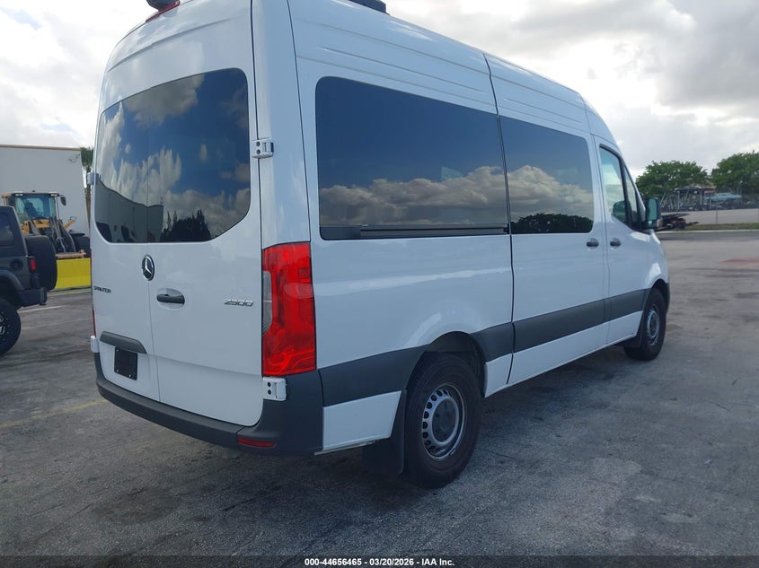 2026 Mercedes-Benz Sprinter 2500 Standard Roof 4-Cyl Diesel