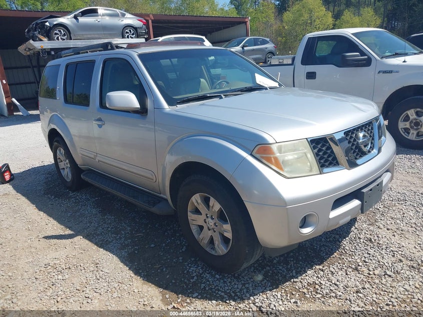 2007 Nissan Pathfinder Le