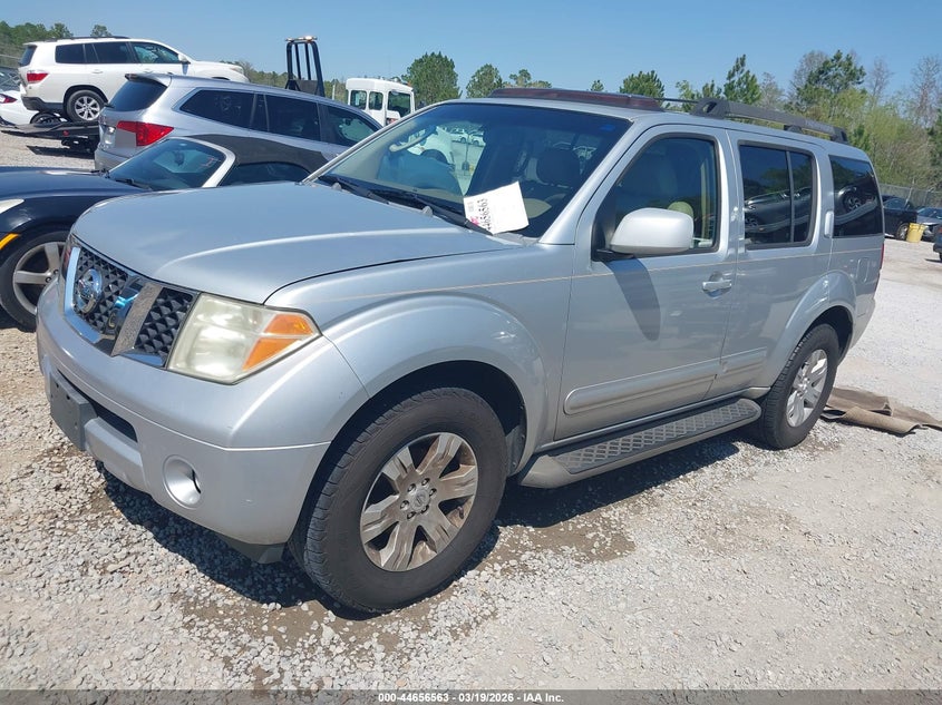 2007 Nissan Pathfinder Le
