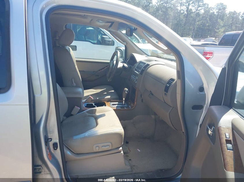 2007 Nissan Pathfinder Le