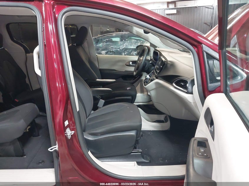 2017 Chrysler Pacifica Lx