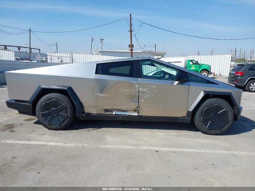 2024 Tesla Cybertruck All-Wheel Drive VIN: 7G2CEHEDXRA006762 Lot: 44658725