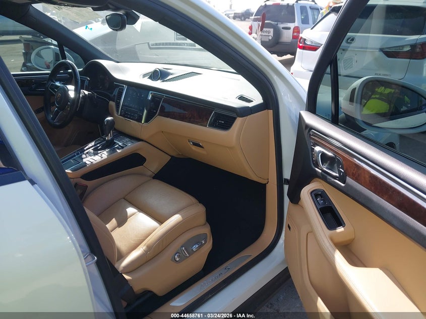 2018 Porsche Macan S