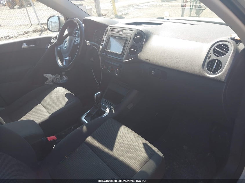 2014 Volkswagen Tiguan S