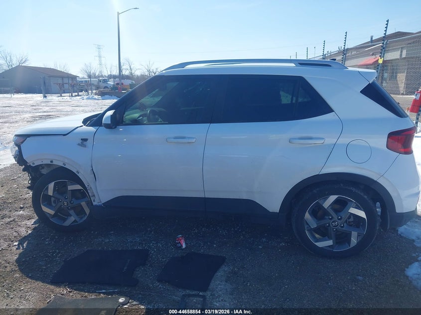 2022 Hyundai Venue Sel VIN: KMHRC8A34NU167544 Lot: 44658854