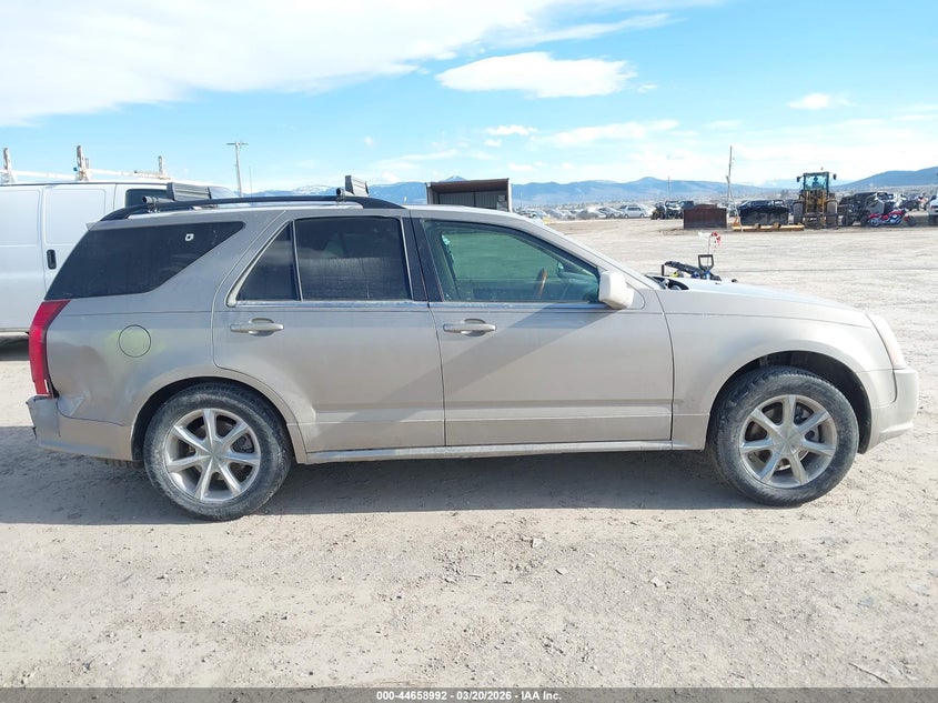 2004 Cadillac Srx V8 VIN: 1GYDE63A240121798 Lot: 44658992
