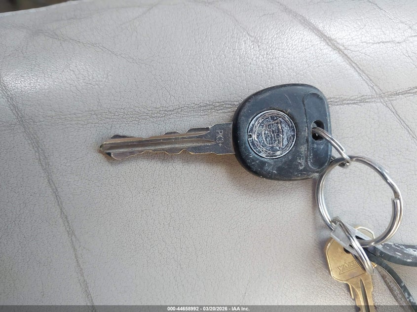 2004 Cadillac Srx V8 VIN: 1GYDE63A240121798 Lot: 44658992