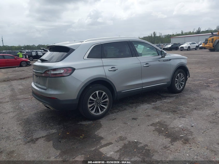 2021 Lincoln Nautilus Reserve