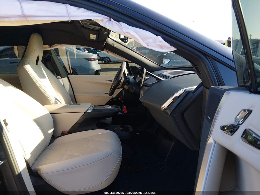 2024 BMW IX auction photo 5