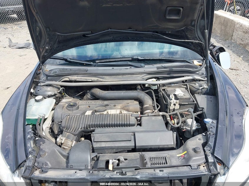 2012 Volvo C30 T5/T5 Platinum/T5 Premier Plus/T5 R-Design/T5 R-Design Platinum/T5 R-Design Premier Plus VIN: YV1672MK8C2285532 Lot: 44659304