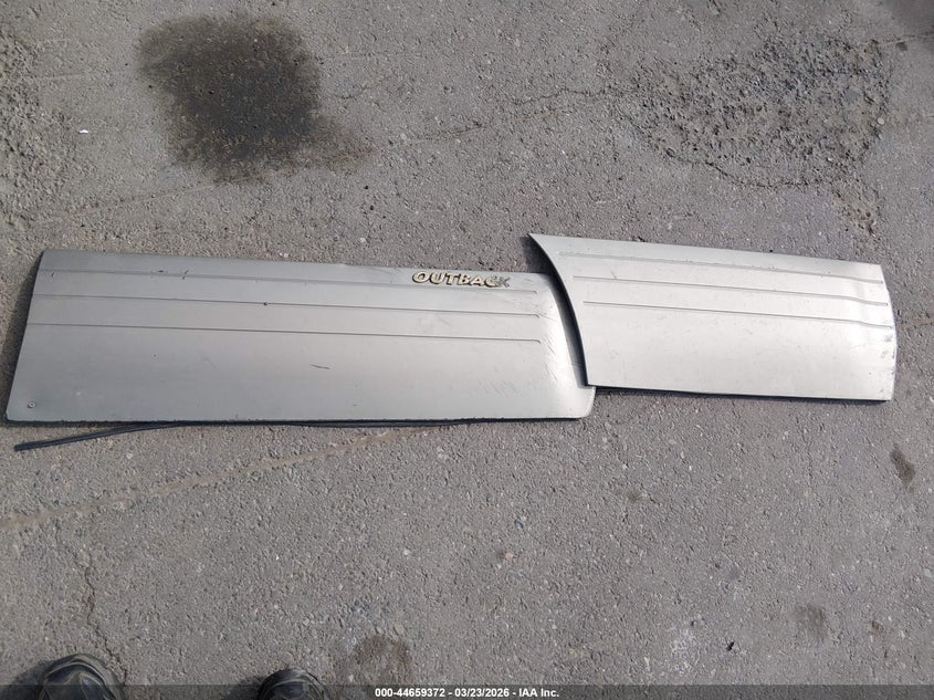 2001 Subaru Outback VIN: 4S3BH665617649365 Lot: 44659372