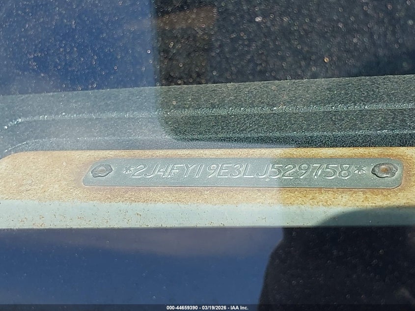 1990 Jeep Wrangler / Yj S VIN: 2J4FY19E3LJ529758 Lot: 44659390