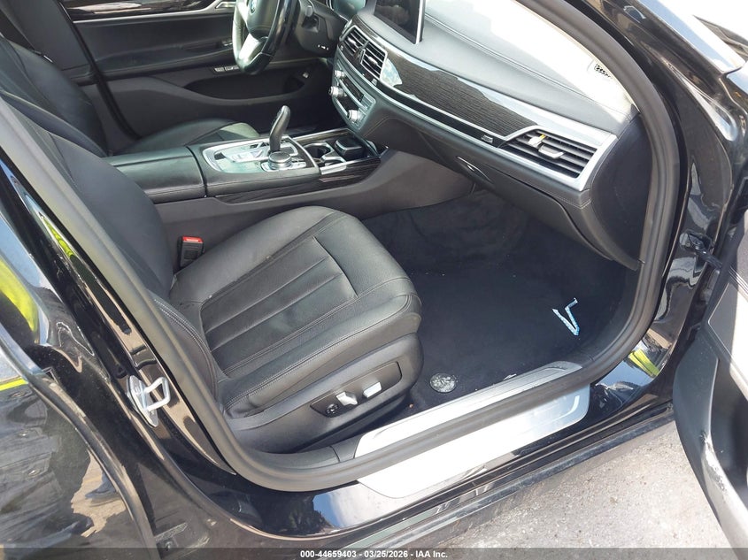 2018 BMW 740I