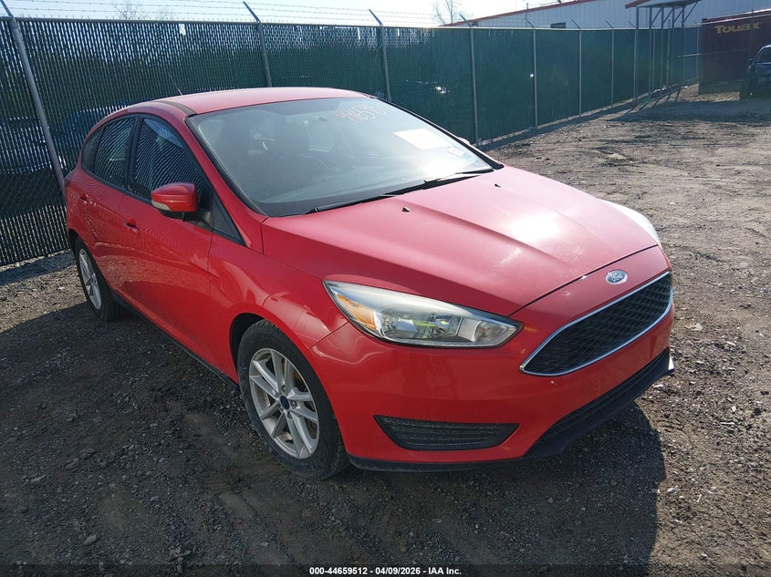 Vin: 1fadp3k28fl325201, lot: 45156552, ford focus se 2015 img_1