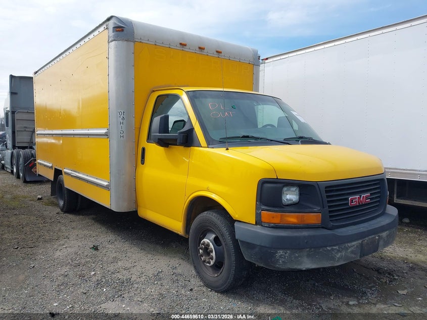 2012 GMC Savana Cutaway Work Van