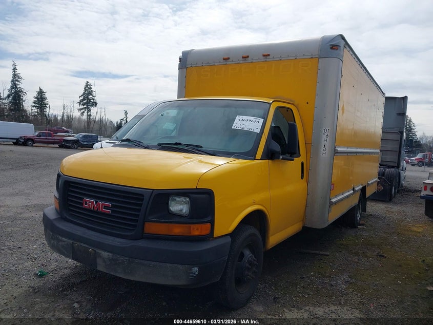 2012 GMC Savana Cutaway Work Van