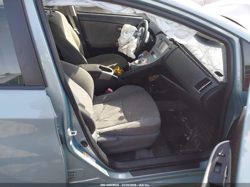 2013 Toyota Prius Three