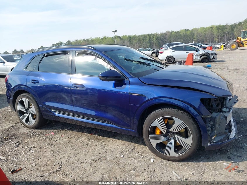 2022 Audi E-Tron Premium Plus Quattro VIN: WA1LAAGE5NB014726 Lot: 44659647