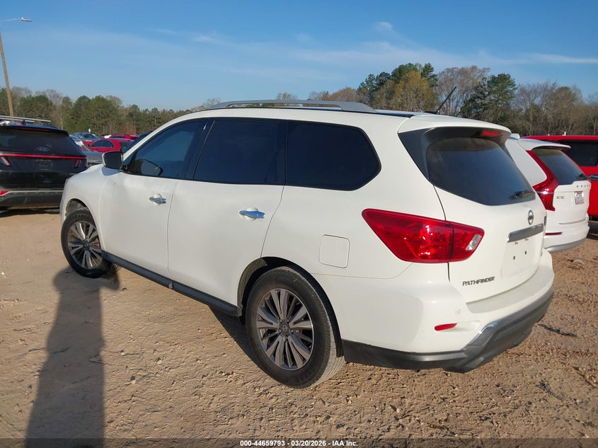 2018 Nissan Pathfinder Sv