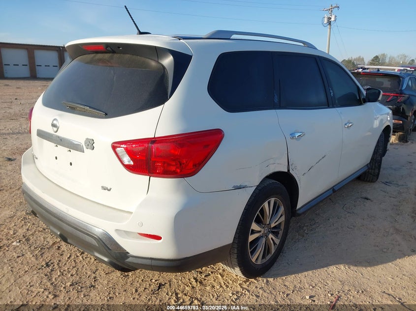 2018 Nissan Pathfinder Sv