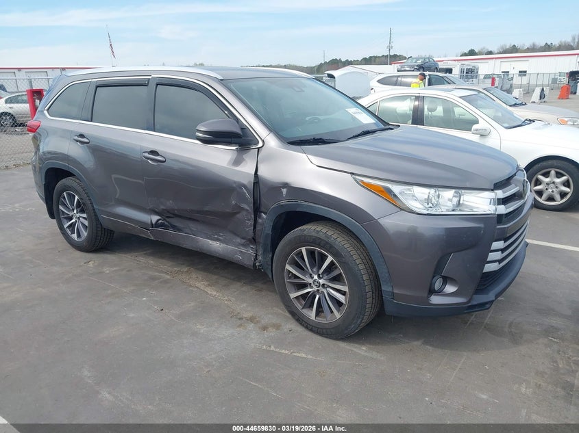 2018 Toyota Highlander Xle