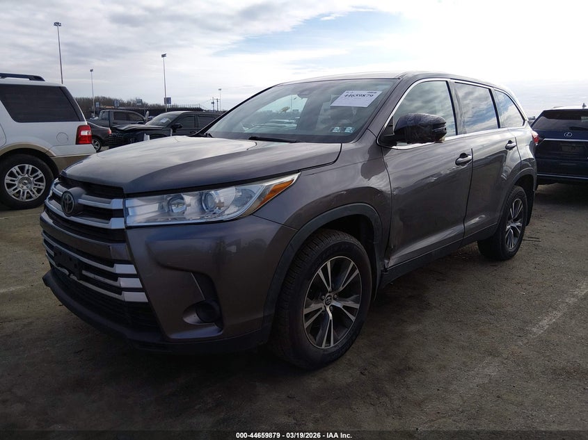 2019 Toyota Highlander Le