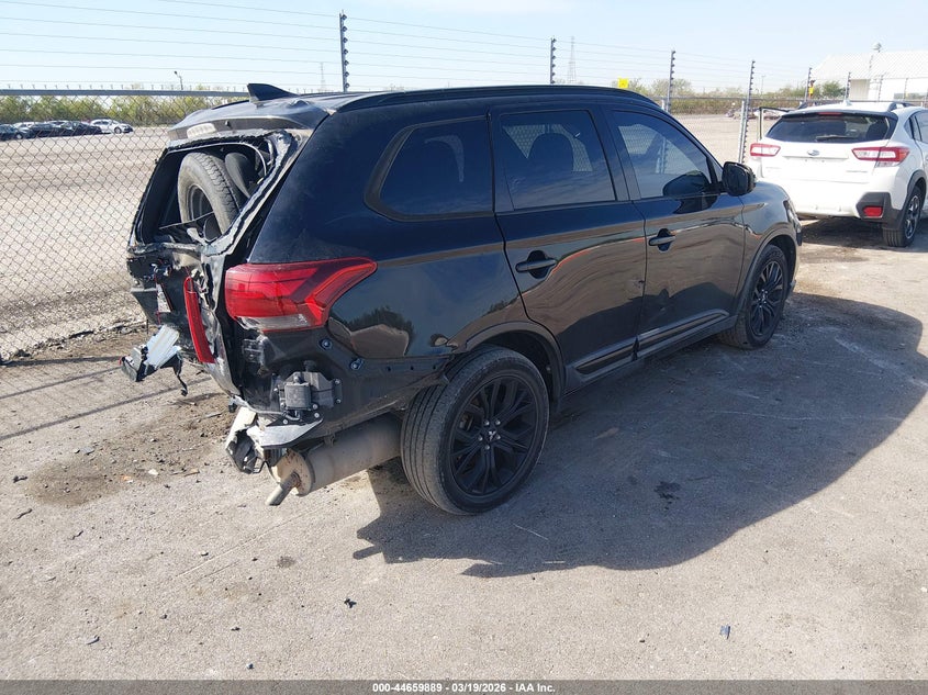 2018 Mitsubishi Outlander Le