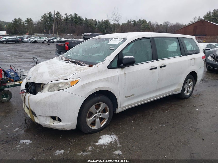 2014 Toyota Sienna L V6 7 Passenger