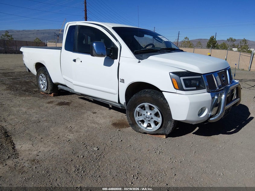 2004 Nissan Titan Le