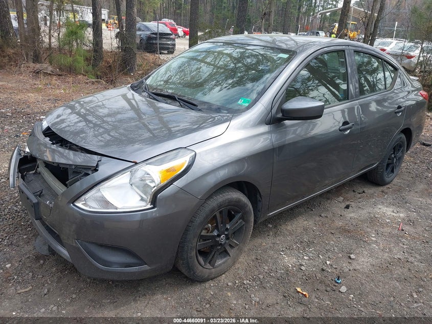 2019 Nissan Versa 1.6 S+
