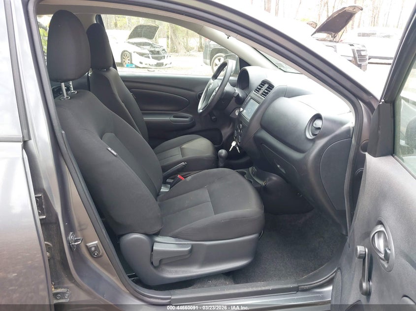 2019 Nissan Versa 1.6 S+