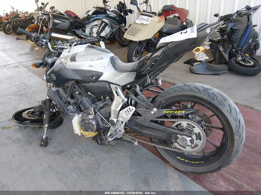 2017 YAMAHA FZ SPORT_BIKE 2