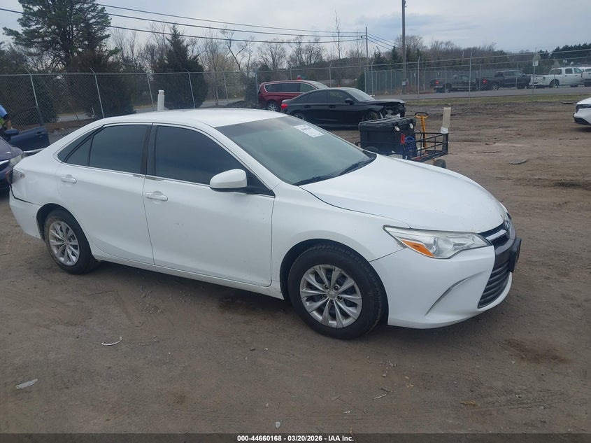 2016 Toyota Camry Le