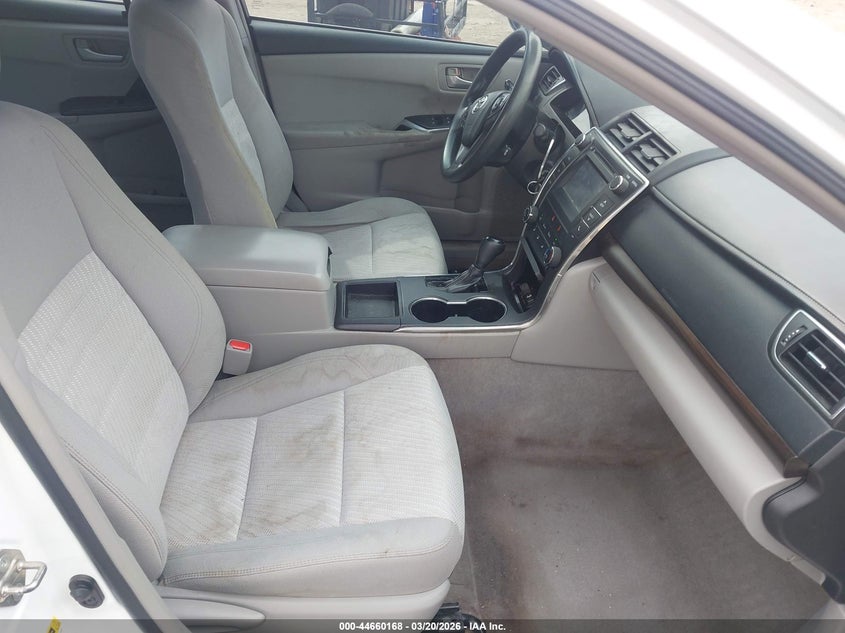 2016 Toyota Camry Le