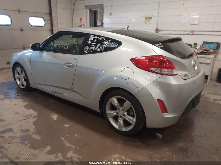 2013 Hyundai Veloster Base W/Black