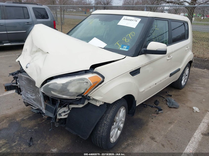 2013 Kia Soul +
