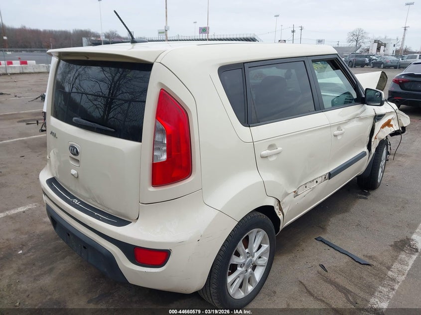 2013 Kia Soul +