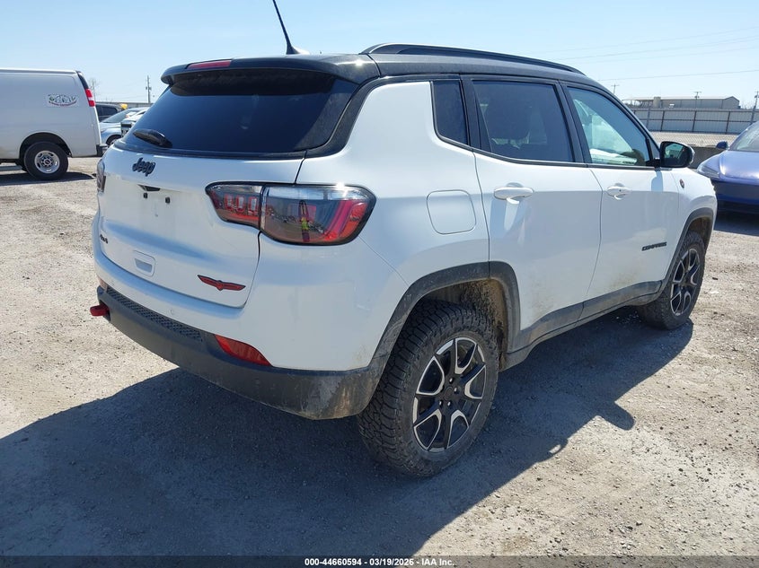 2025 Jeep Compass Trailhawk 4X4