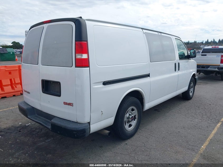 2007 GMC Savana Work Van