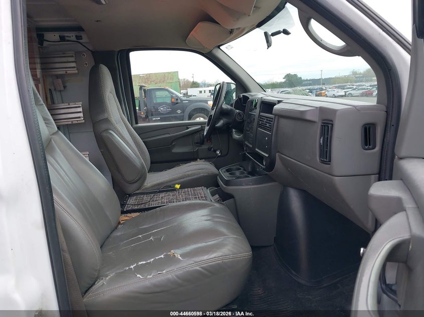 2007 GMC Savana Work Van