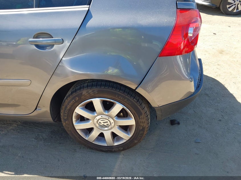 2007 Volkswagen Rabbit 4-Door VIN: WVWDS71K77W213751 Lot: 44660688