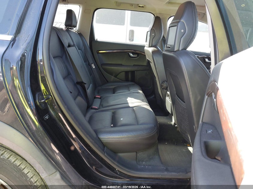2012 Volvo Xc70 T6/T6 Platinum/T6 Premier Plus VIN: YV4902BZ2C1144305 Lot: 44660741