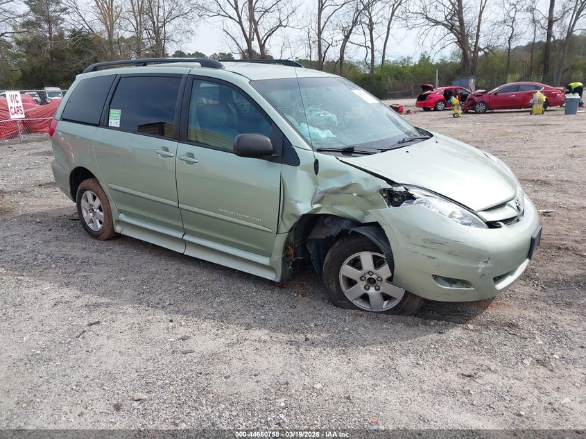 2008 Toyota Sienna Le