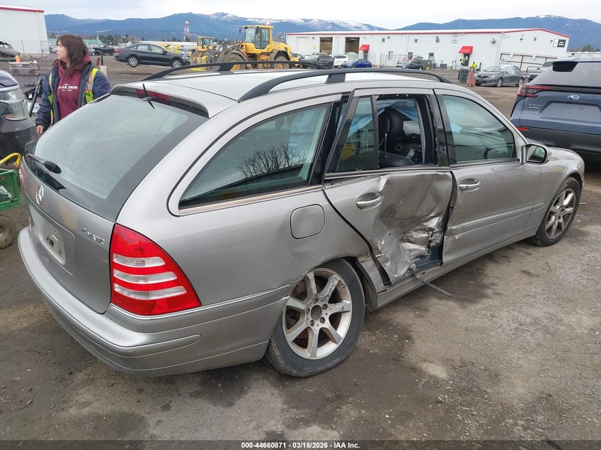 2005 MERCEDES-BENZ C 240 auction photo 4