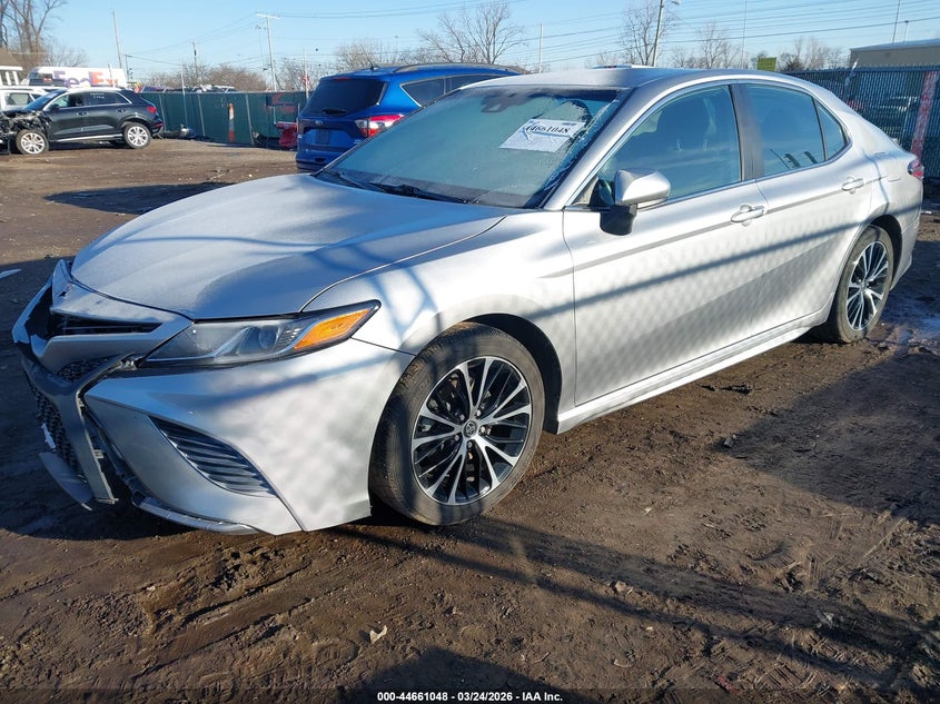 2020 Toyota Camry Se