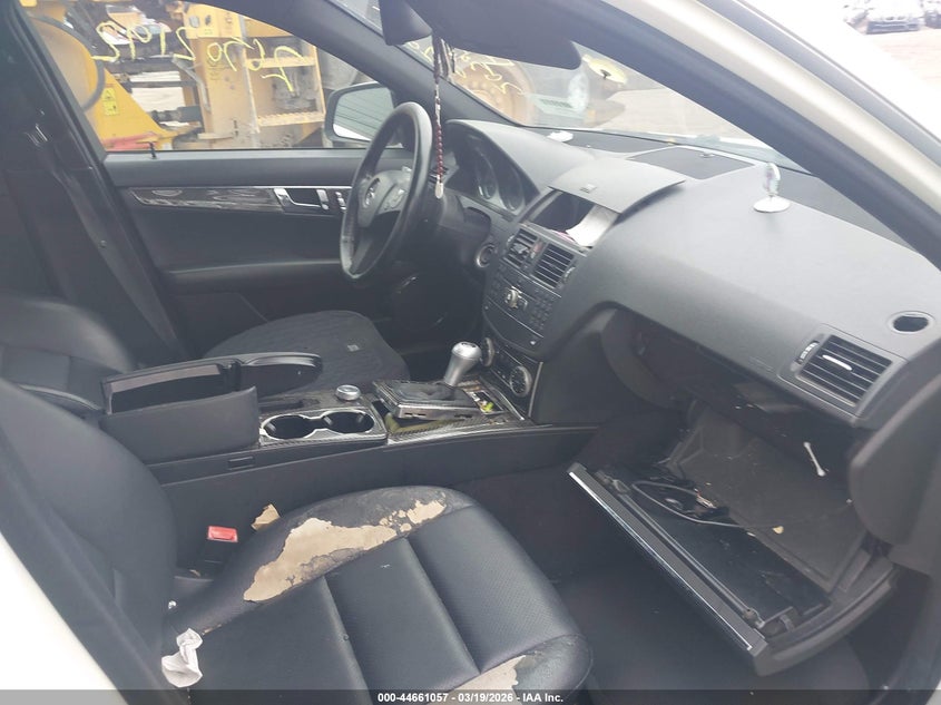 2009 Mercedes-Benz C 300 Luxury 4Matic/Sport 4Matic