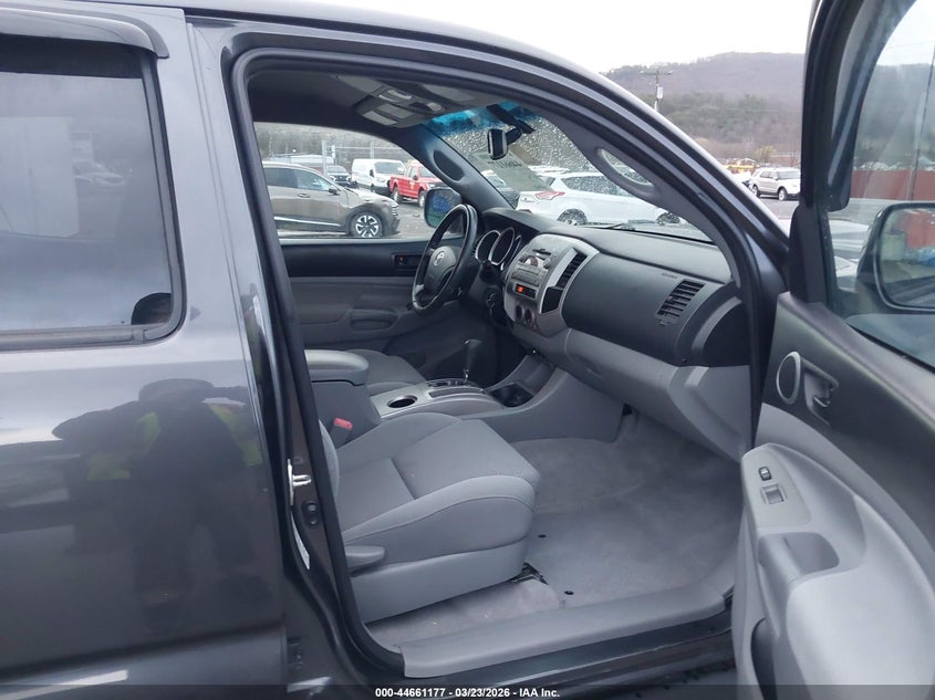 2011 Toyota Tacoma Base V6