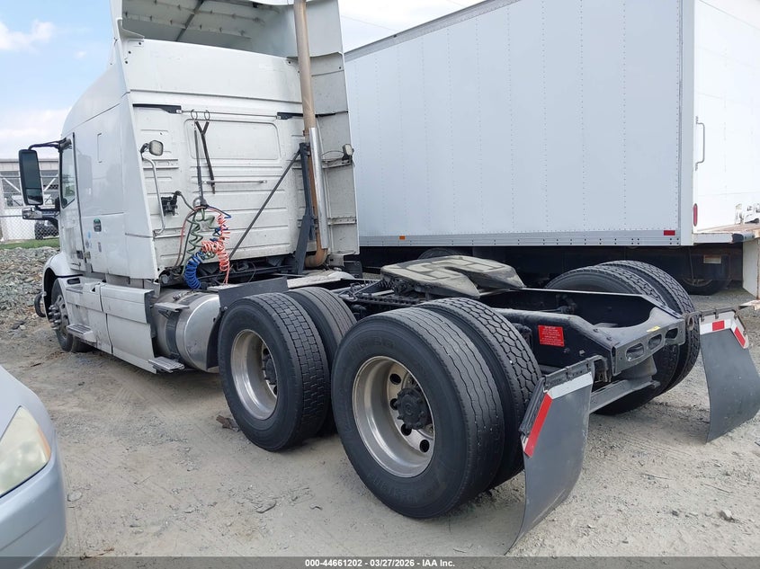 2019 Volvo Vnr white Lot 111044661202 Vin 4V4WC9EH9KN211891